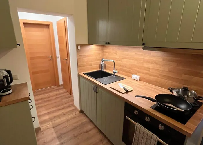 Charmantes Am Woerthersee Apartament Reifnitz